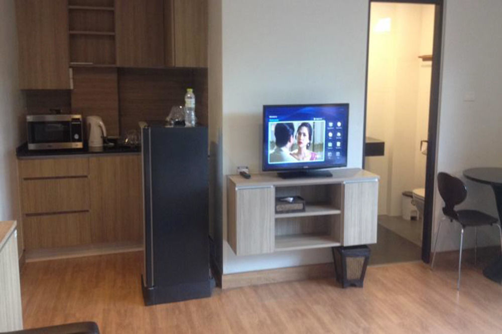 Narita Amata Hotel Chonburi Exterior foto